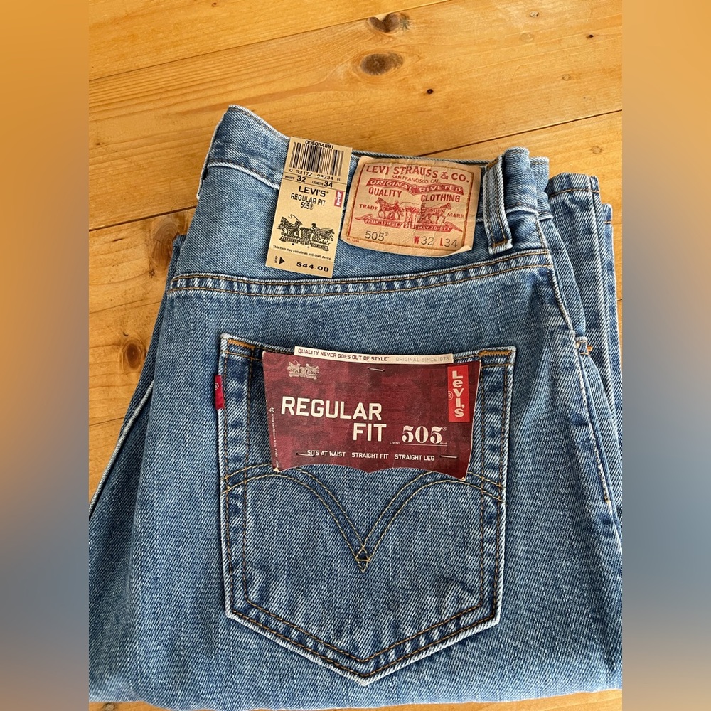 Men’s Levi’s 505 32x34 NWT jeans